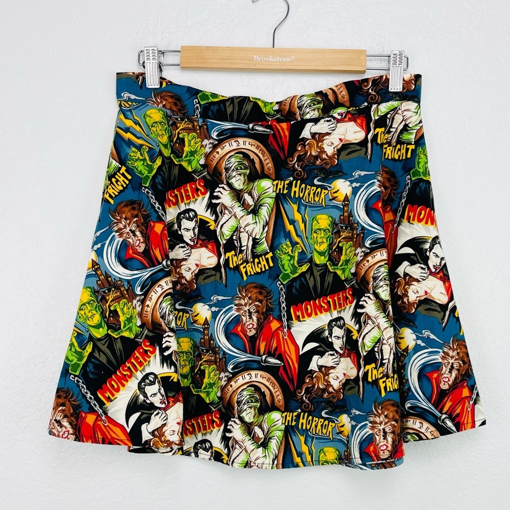 Women's Hemet Circle Skater Classic Hollywood Films Monsters Horror Gothic Skirt